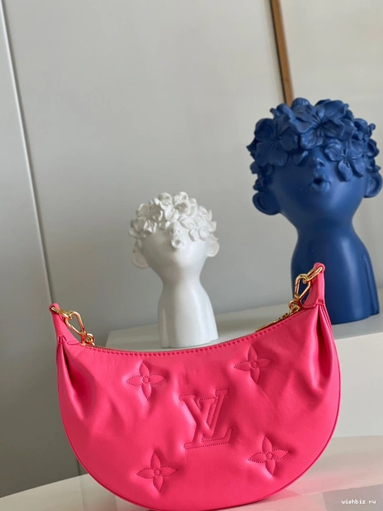 WIS LOUIS OVER VUITTON THE MOON 0118